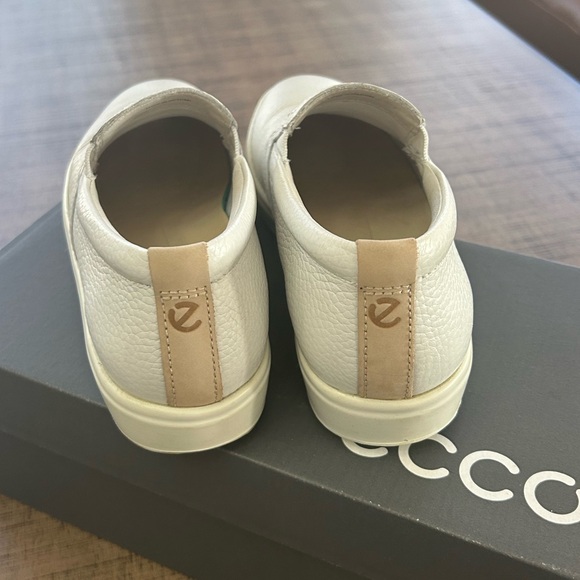 ECCO Women's Soft Casual Slip on Sneaker - Picture 9 of 10